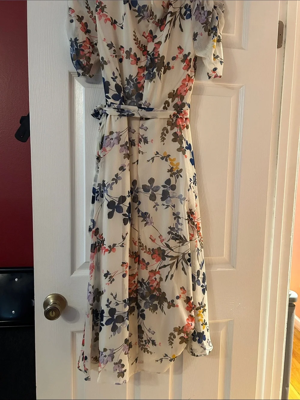 Cream Floral women’s Midi Dress with Puff Sleeves summer